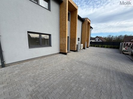 Pronájem domu/vily, 156,8 m²