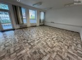 Pronájem kanceláře, 84 m²