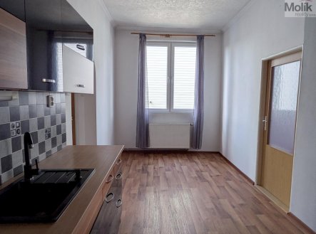 Pronájem bytu, 3+1, 90 m²