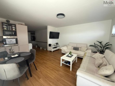 Pronájem bytu, 3+kk, 89 m²