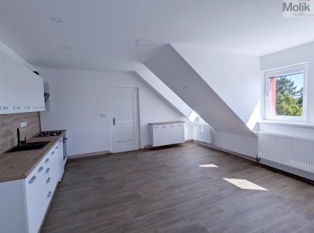 Pronájem bytu, 3+kk, 92 m²