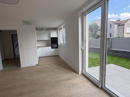Pronájem bytu, 2+kk, 50 m²