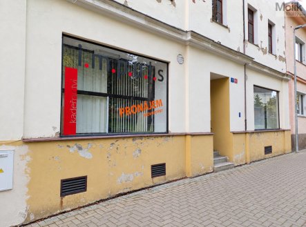 Pronájem obchodní prostory, 85 m²