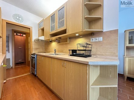 Pronájem bytu, 2+1, 56 m²