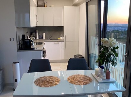 Prodej bytu, 2+kk, 60 m²