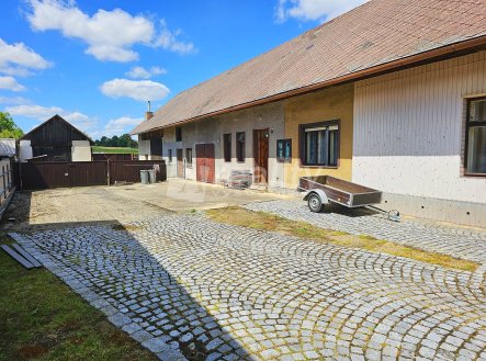 Prodej zemědělského objektu, 2 061 m²