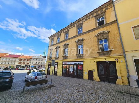Prodej nájemního domu, 862 m²