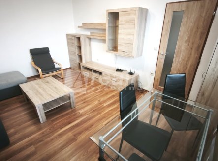 Pronájem bytu, 2+1, 55 m²