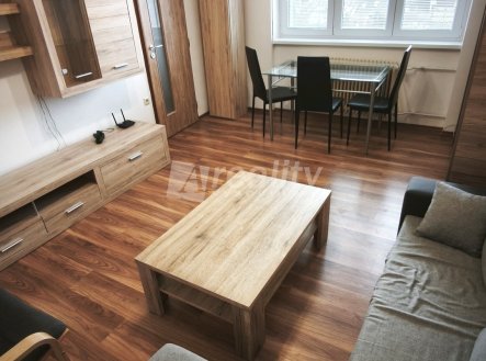 Pronájem bytu, 2+1, 55 m²