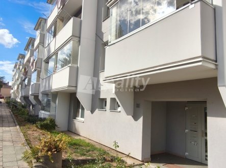 Pronájem bytu, 2+1, 60 m²