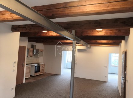 Pronájem bytu, 2+1, 90 m²