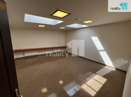 Pronájem kanceláře, 27 m²
