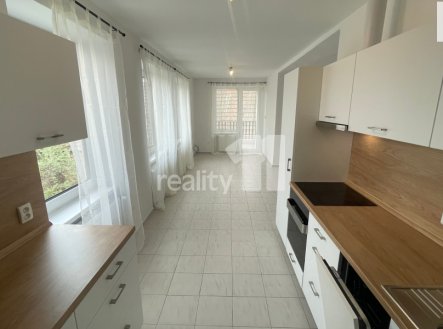 Pronájem bytu, 3+1, 75 m²