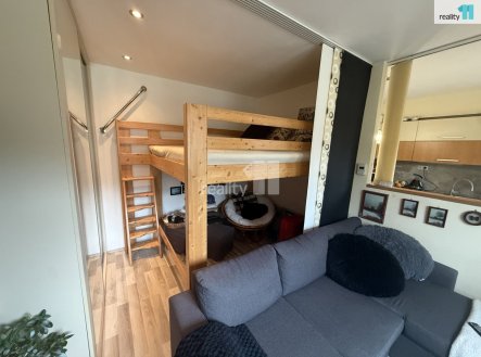 Pronájem bytu, 1+kk, 33 m²