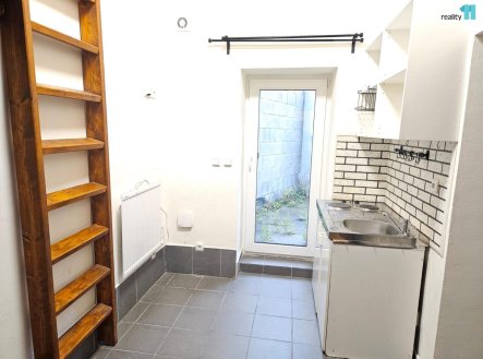 Pronájem bytu, 1+kk, 10 m²