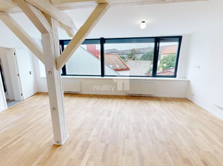 Pronájem bytu, 2+kk, 151 m² obrázek