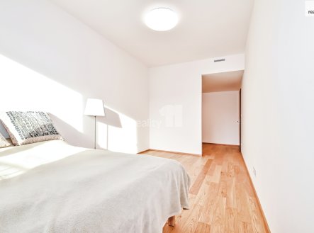 Pronájem bytu, 2+kk, 70 m²