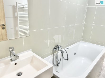 Pronájem bytu, 3+kk, 65 m²