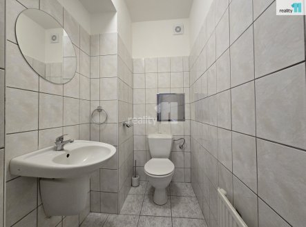 Pronájem kanceláře, 75 m²