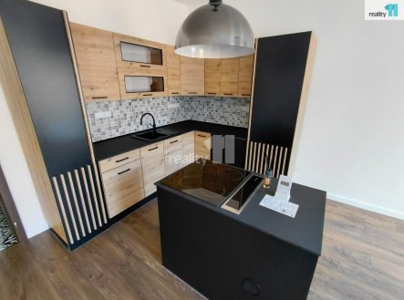 Pronájem bytu, 3+1, 97 m²