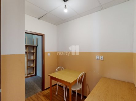 Pronájem penzion, 370 m²