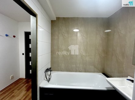 4 | Pronájem bytu, 3+kk, 75 m²