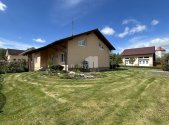 Pronájem - dům/vila, 279 m²