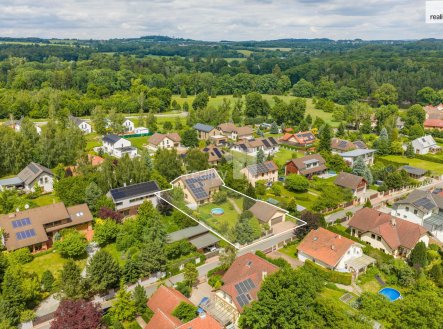 4 | Prodej - dům/vila, 200 m²