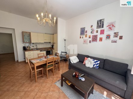 Pronájem bytu, 3+kk, 83 m²