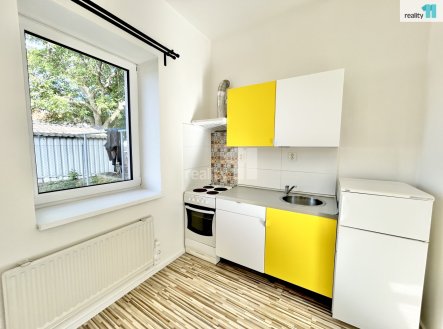 Pronájem bytu, 2+kk, 35 m²