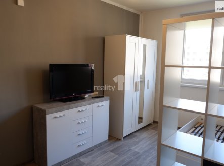 Pronájem bytu, 1+kk, 27 m²