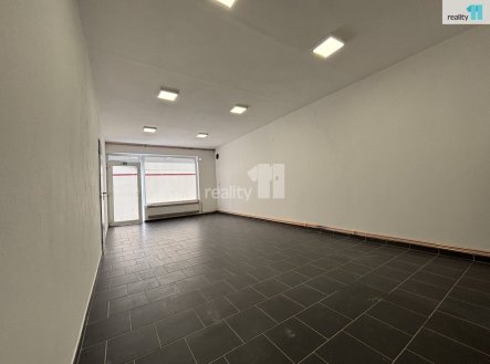 Pronájem obchodní prostory, 144 m²