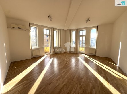 Pronájem bytu, 2+kk, 85 m²