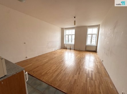 Pronájem bytu, 1+kk, 43 m²