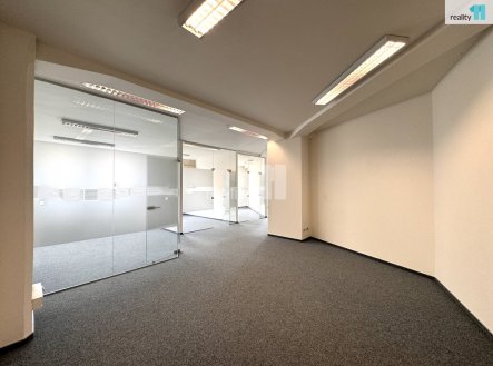 Pronájem kanceláře, 91 m²