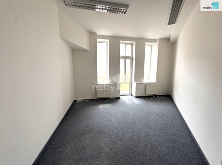 Pronájem kanceláře, 91 m²