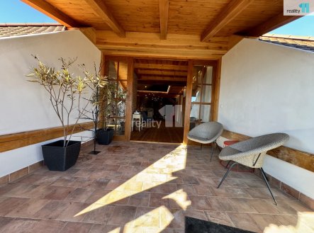 Prodej komerčního objektu, jiný, 460 m²