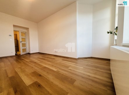 Pronájem bytu, 1+1, 37 m²