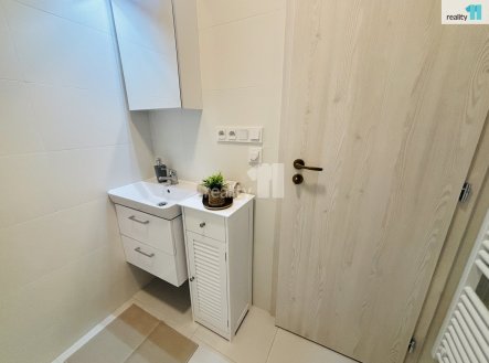 Pronájem bytu, 1+1, 37 m²