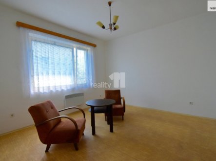Prodej domu/vily, 1 910 m²