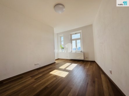 Pronájem bytu, 1+1, 37 m²