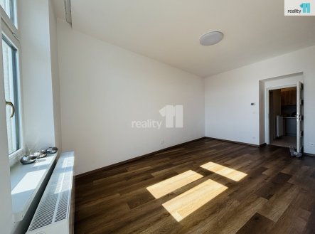 Pronájem bytu, 1+1, 37 m²