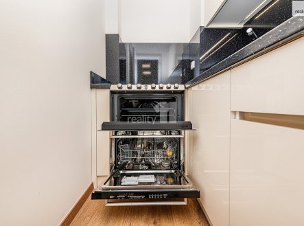 Pronájem bytu, 1+kk, 48 m²