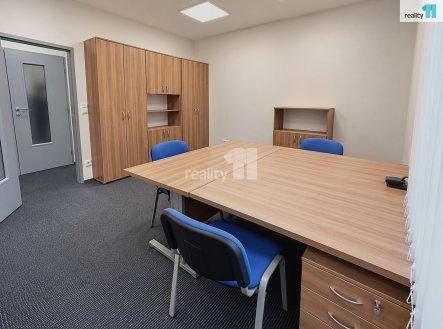 Pronájem kanceláře, 85 m²