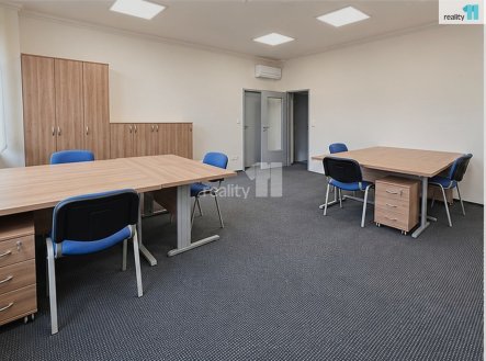 Pronájem kanceláře, 85 m²