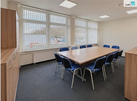 Pronájem kanceláře, 85 m²