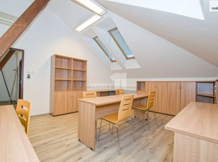 Pronájem kanceláře, 24 m²