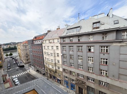 Pronájem bytu, 4+kk, 118 m²