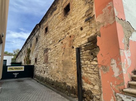 Prodej skladu, 2 163 m²
