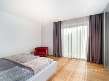 Pronájem bytu, 3+kk, 137 m²
